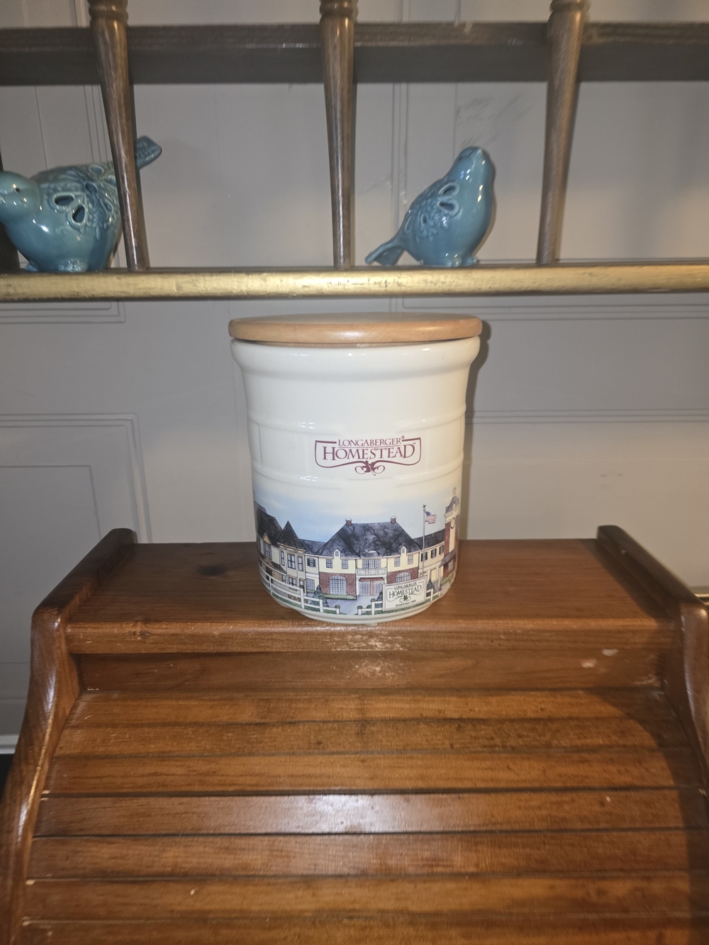 Longaberger HOMESTEAD 2 Quart Crock w/ Wood Lid